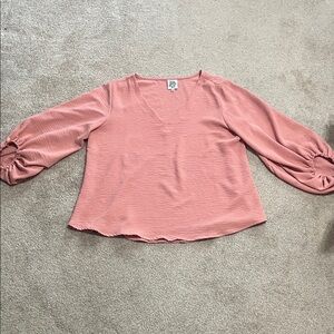 Dusty Rose V-Neck Blouse with Balloon Sleeves